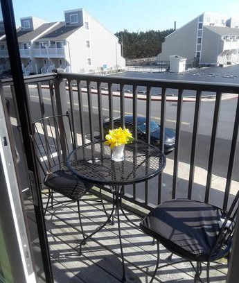 Midtown Ocean City Apartment | Gorgeous Views, Direct Bayfront Condo