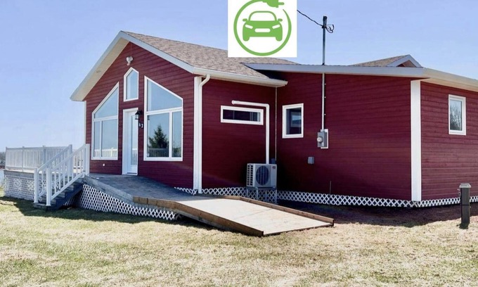 New London Cottage | Gorgeous views of the dunes at Cavendish Beach