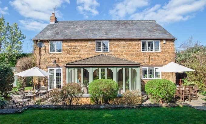 Shutford House | Gorgeous Village Barn, nr Banbury/Chipping Norton - Cotswolds, Oxfordshire