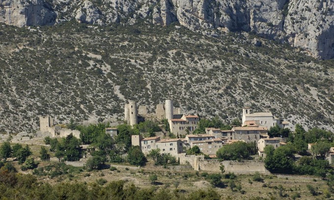 Bargeme House | Gorges du Verdon Provencal house listed village