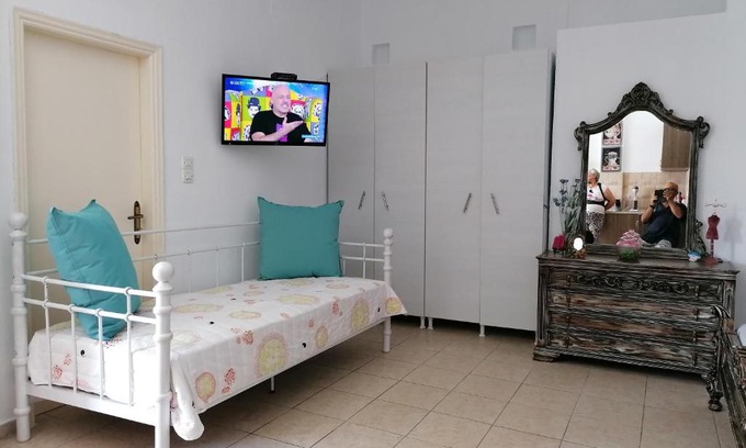 Loutra House | Gorgona