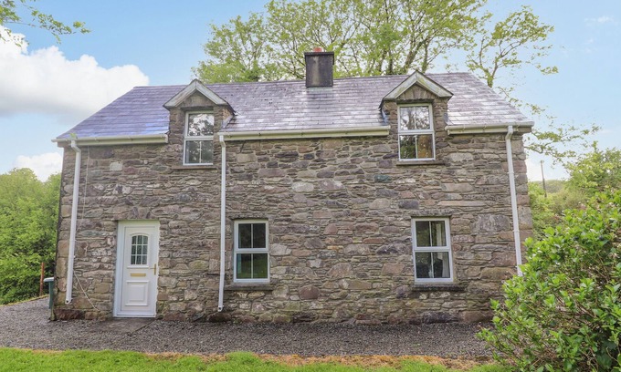 Tahilla Cottage | GORTAGOWN COTTAGE, family friendly in Sneem, County Kerry