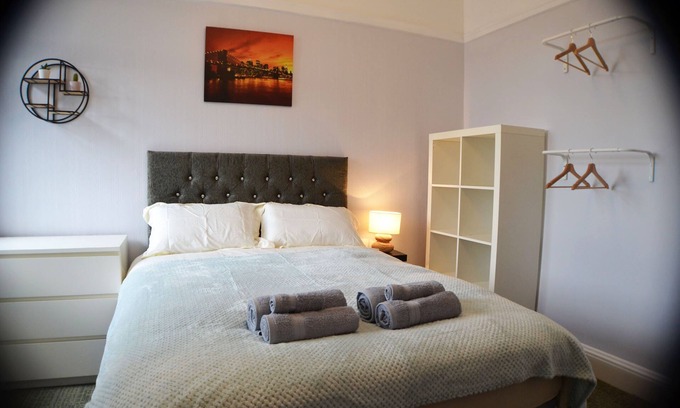 Belle Vue Hotel | Gorton Mount Hotel Manchester