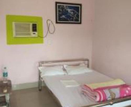 Neora Hotel | Gorumara Nature's Cottage (A Unit Of M/S Ecological & Tours)
