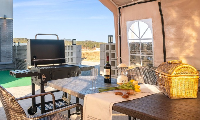 Goseong House | Goseong Hoostay Caravan Pension