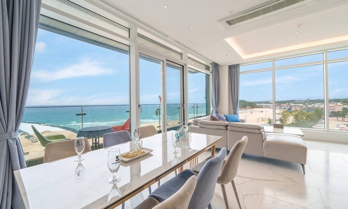 Goseong-gun House | Goseong Moneblue Pension