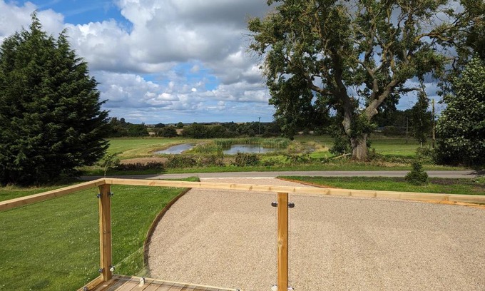 West Rainton Ski Chalet | Gosling Lodge