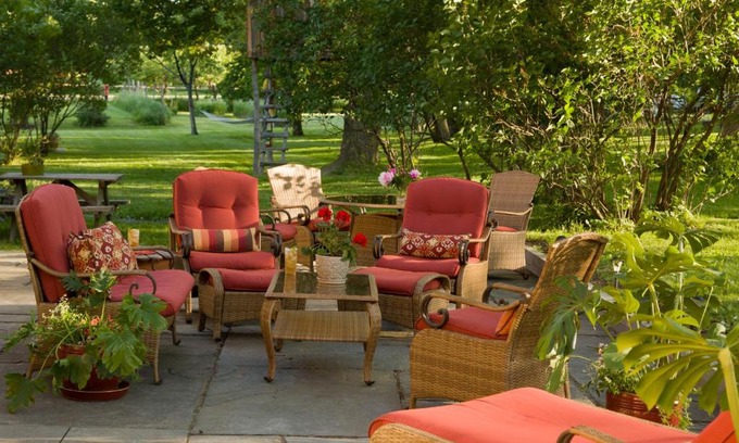 Trumansburg Bed & Breakfast | Gothic Eves Inn and Spa Bed and Breakfast