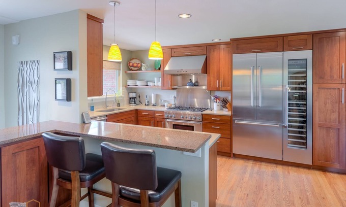Old North Boulder House | Gourmet Kitchen, Walk to Pearl St!