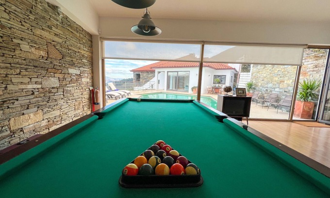 Gouvaes Villa | Gouv&atilde;es House by Hopstays | Pool & Douro View