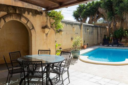Santa Lucija Villa | Gozobreak Farmhouses