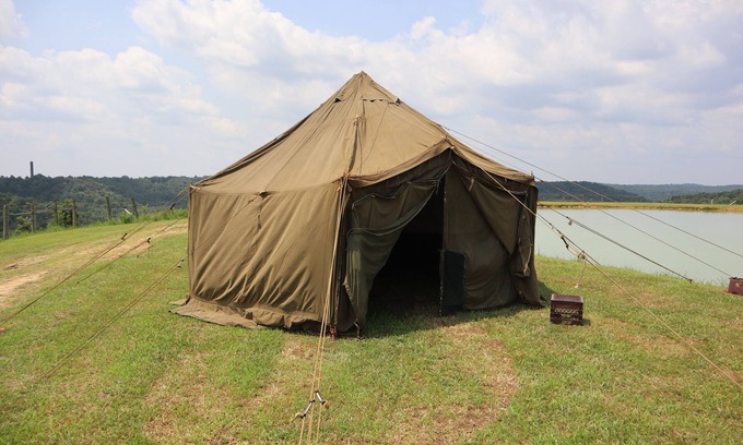 Lynx RV Rental | GP Military Tent - Custer