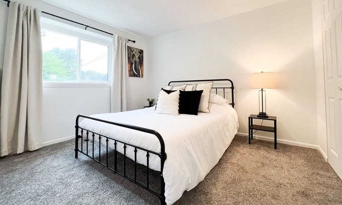 Wyoming Apartment | GR Escape,Near Downtown,Close to All