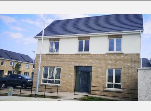 Swords House | GRAB HOUSE Swords