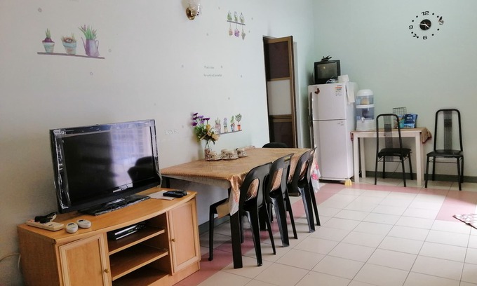 Kampung Sembulan Baru Apartment | Grace Court Homestay (Three Bedroom)