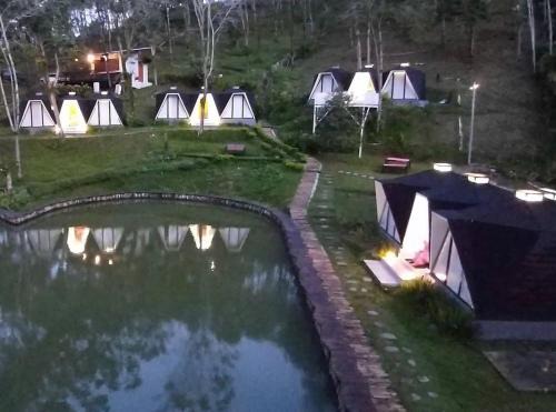 Padang Villa | Grace Hill Villa Lubuk Minturun