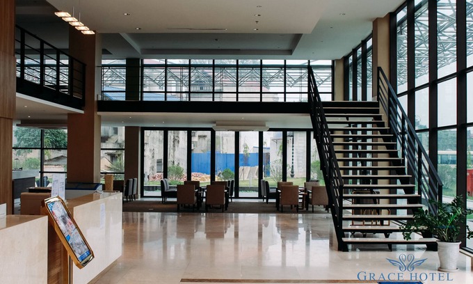 Pho Yen Hotel | Grace Hotel