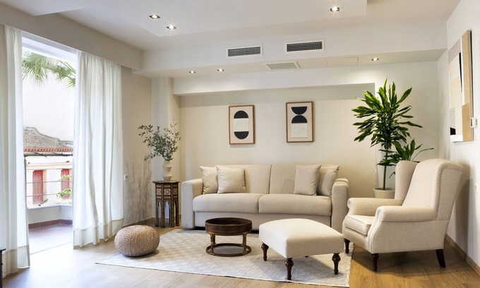 Thissio Apartment | Gracious-With Balcony 2Bd/3Ba Apt in Ideal Location
