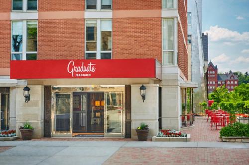 Madison Hotel | Graduate by Hilton Madison