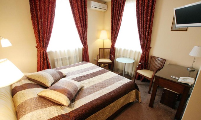 Ilyinskoye Hotel | Graf Hotel