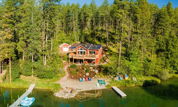 Lakeside House | Graham Getaway on Flathead Lake