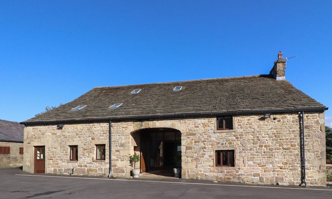 Fence Cottage | GRAINS BARN FARM, pet friendly, character holiday cottage in Fence