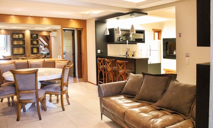 Dutra Apartment | Gramado Penthouse Apartment 16- 4Dorm Deluxe Modern Air-conditioned !