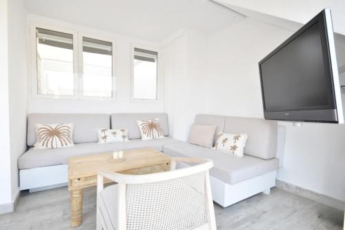 La Seu Apartment | Gran apartamento con Terraza cerca a las Torres de Serrano