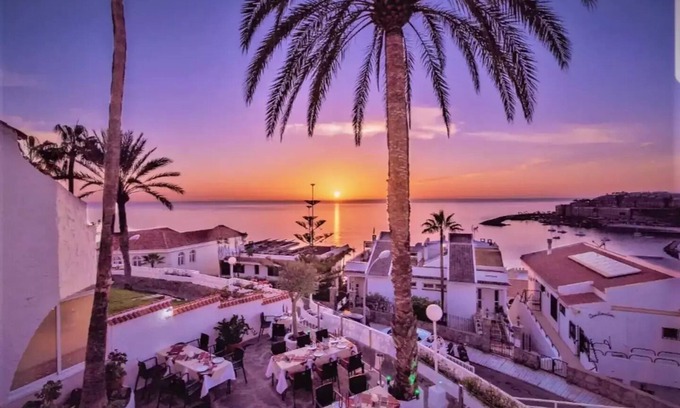 Arguineguin Apartment | Gran Canaria Luxury Apart. With sea Views, Jacuzzi