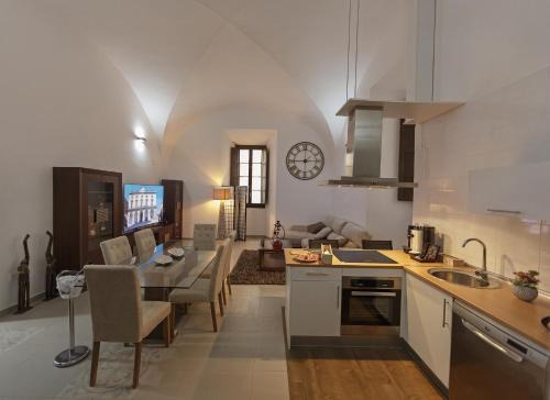 Santiago Apartment | Gran Palacio Cáceres Deluxe