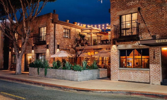 Downtown Hotel | Granada Hotel & Bistro