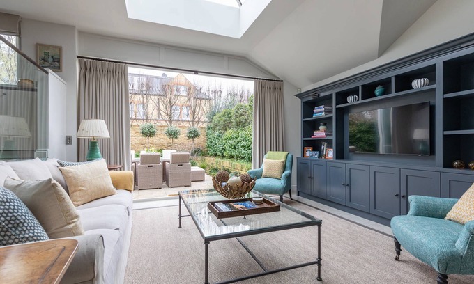 Balham Apartment | Granard Road by onefinestay
