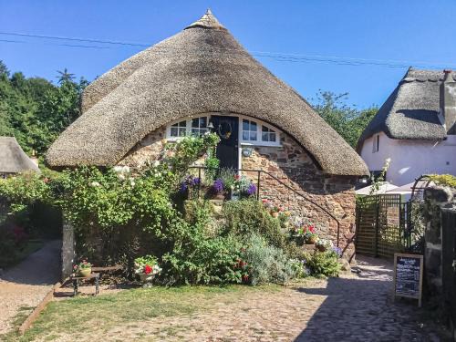 Torquay House | Granary Cottage