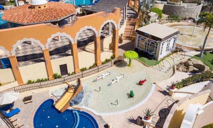 Los Cabos Apartment | Grand 2BR Family Suite + 24/7 Concierge Club @Cabo