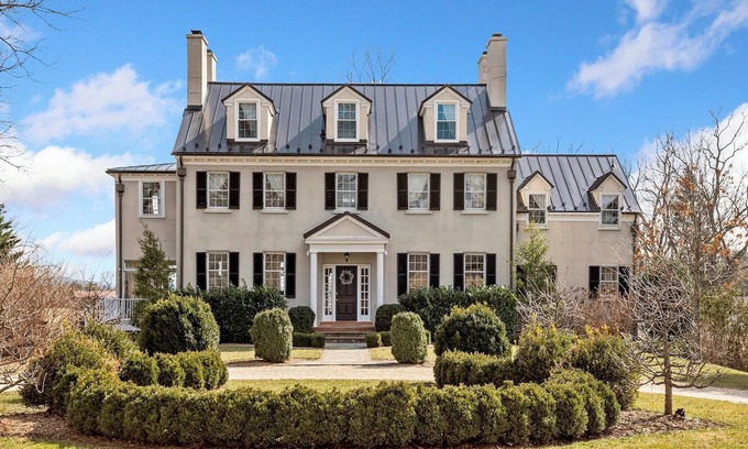 Middleburg House | Grand 9BR Provenance Manor Ideal for Weddings & Gatherings
