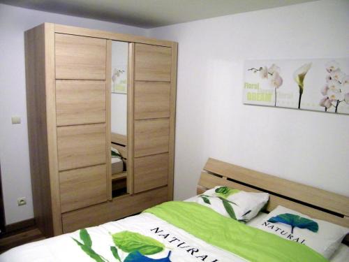 Joigny Apartment | Grand appartement dans villa avec parking quartier résidentiel
