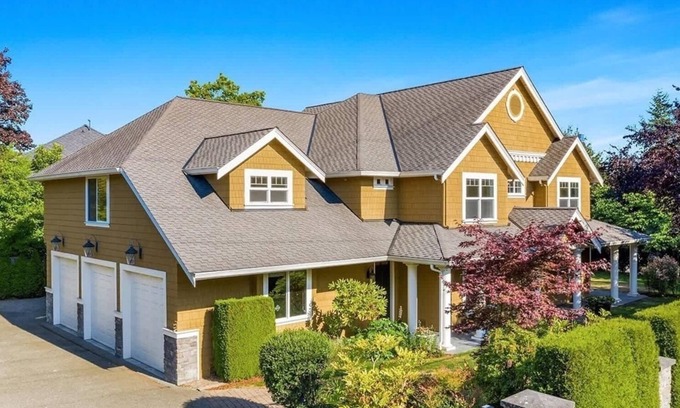 Northwest Bellevue House | Grand Bellevue DT Villa 5,010 sqft| near BV Square
