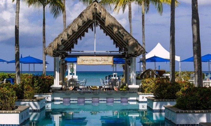 Seven Mile Beach Hotel | Grand Cayman Beach Suites