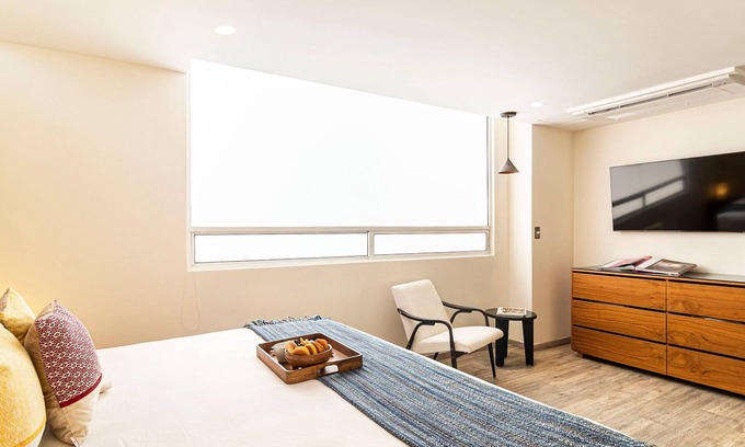 Colonia Cuauhtemoc Apartment | Grand Chapultepec by Kukun