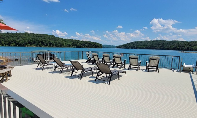 La Follette House | Grand-Escapes on Norris Lake