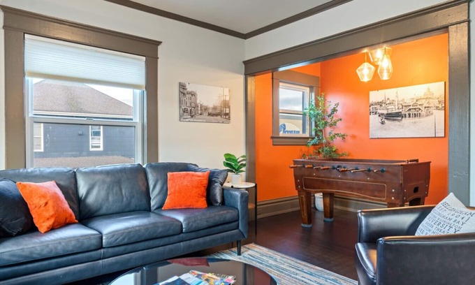 Bellingham Apartment | Grand Fountain District Suite in Bellingham