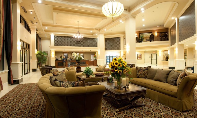 Tigard Hotel | Grand Hotel at Bridgeport