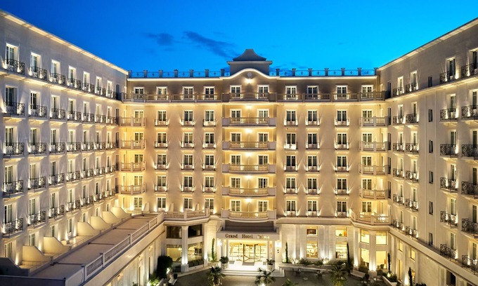 Ampelokipoi-Menemeni Hotel | Grand Hotel Palace