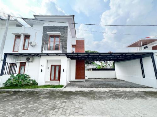 Kalasan House | Grand Kalasan Homestay Jogja