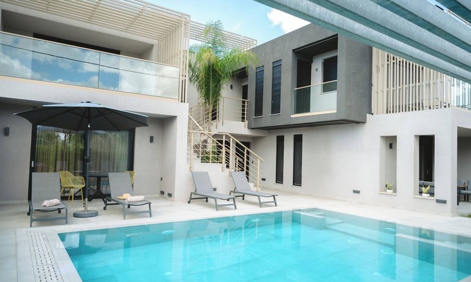 Kourouta Apartment | Grand Kourouta Pool Apartment nr2, Kourouta, Greece