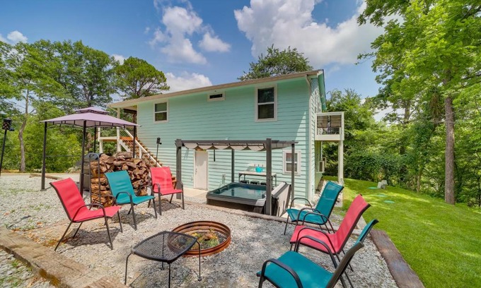 Eucha House | Grand Lake Cottage with Hot Tub in Eucha