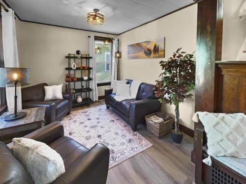 Grand Junction House | Grand Lodge home