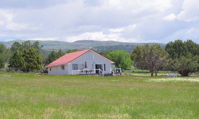 Cedaredge House | Grand Mesa Haven