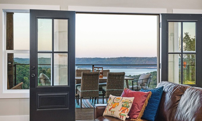 Smithville House | Grand Ole View on Center Hill Lake in Smithville, TN