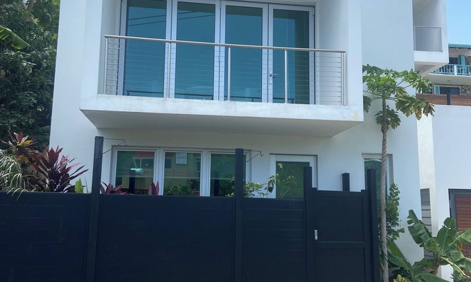 Estate Enighed Apartment | Grand Opening Special-Edgewater Villas-Studio Unit-Central easy walking location